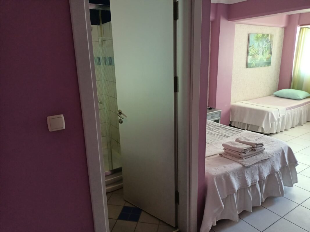 Delux üç yataklı oda