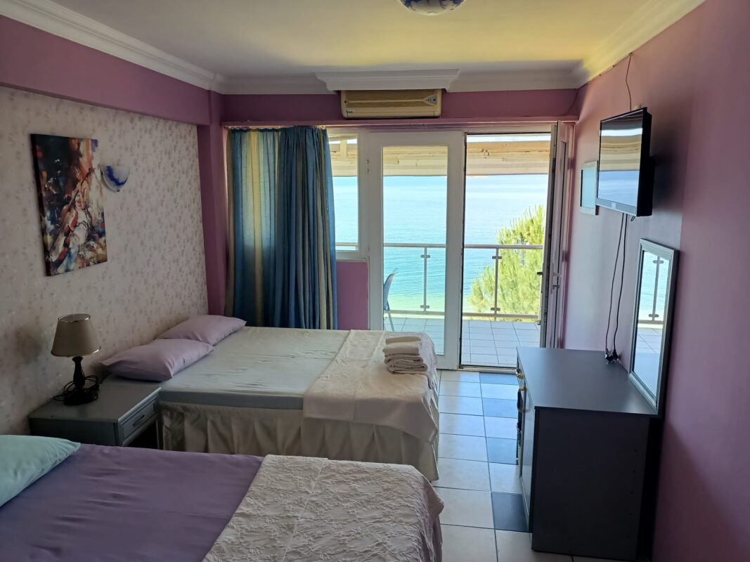 Üç kişilik Delux oda Deniz manzaralı
