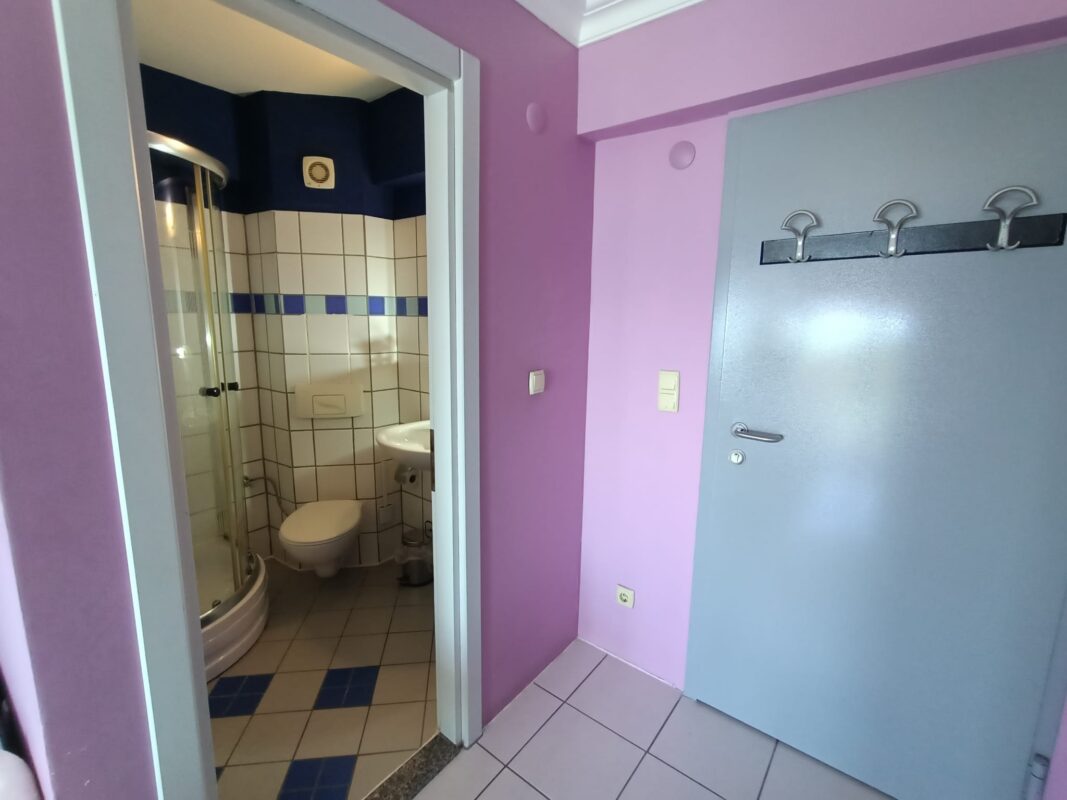 Balkonlu Panaromik Deniz Manzaralı Çift Kişilik Deluxe Oda